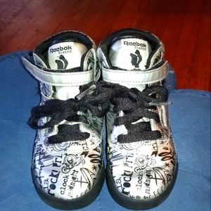 Toddler Girls 9.5 Disney Princess Reebok Classics With Cinderella Hi Top Shoes